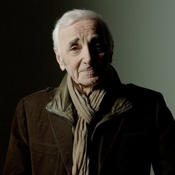 Песня «Parigi In Agosto (feat Laura Pausini) (Duos 2008)» - Charles Aznavour